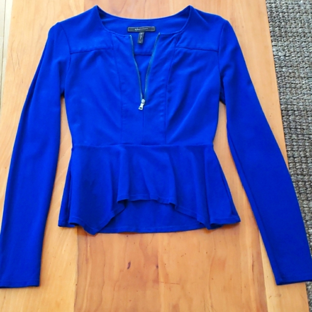 BCBG MaxAzria blue long sleeved top